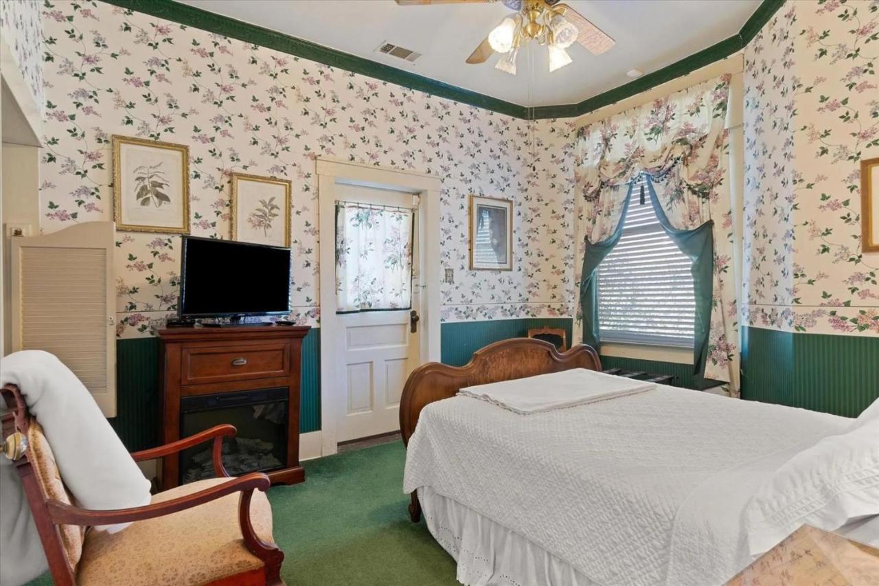 Four Winds Victorian Venue & Suites Bonham Cameră foto